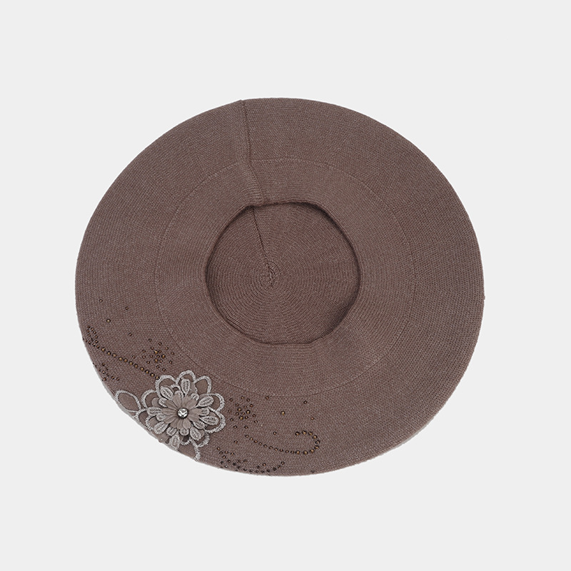 French retro rhinestone flower-patterned knitted bud hat, artistic, fresh and fashionable painter hat, autumn and winter beret pic 22