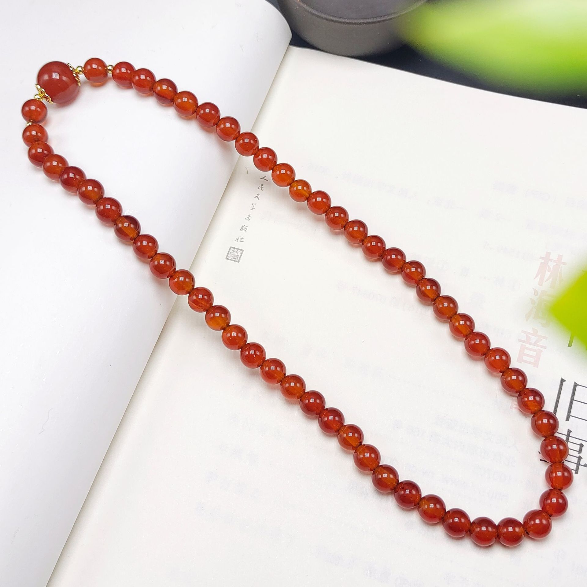 Natural red agate double-ring bracelet, a niche, light luxury and high-end female style gift for best friend. Live-streaming supply of double-layer bracelet pic 6