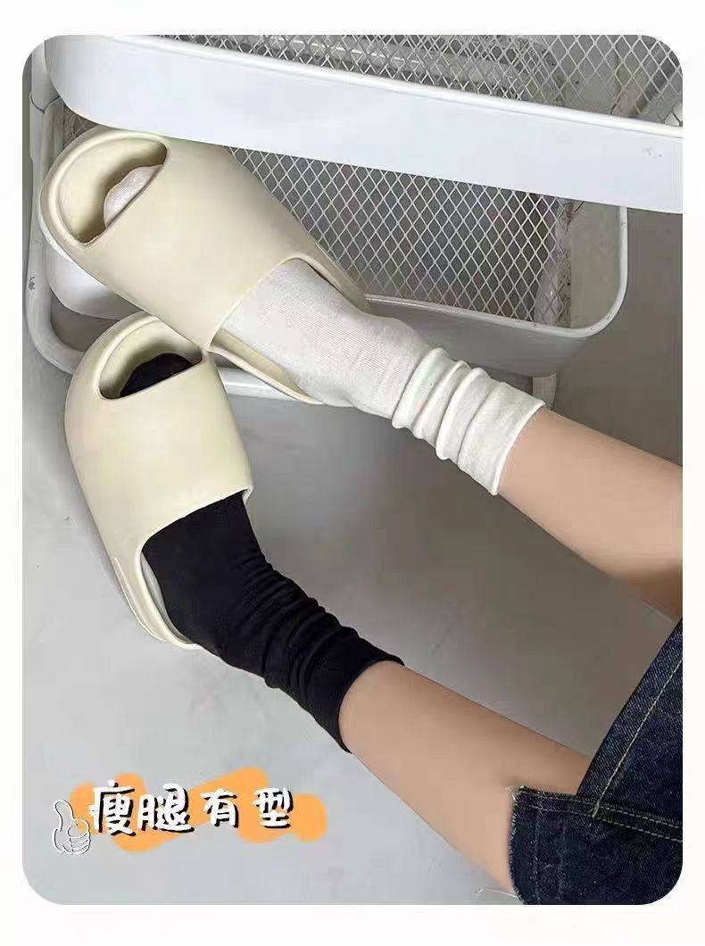 The same boneless postpartum socks as those on Xiaohongshu, simple white mid-calf student socks with a Japanese school style on Instagram pic 10
