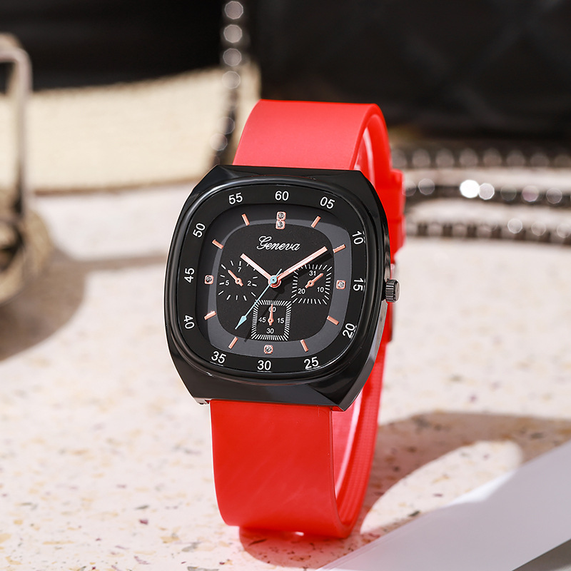 新款抖音高颜值女时尚硅胶带方形手表 女士三针石英腕表外贸详情3