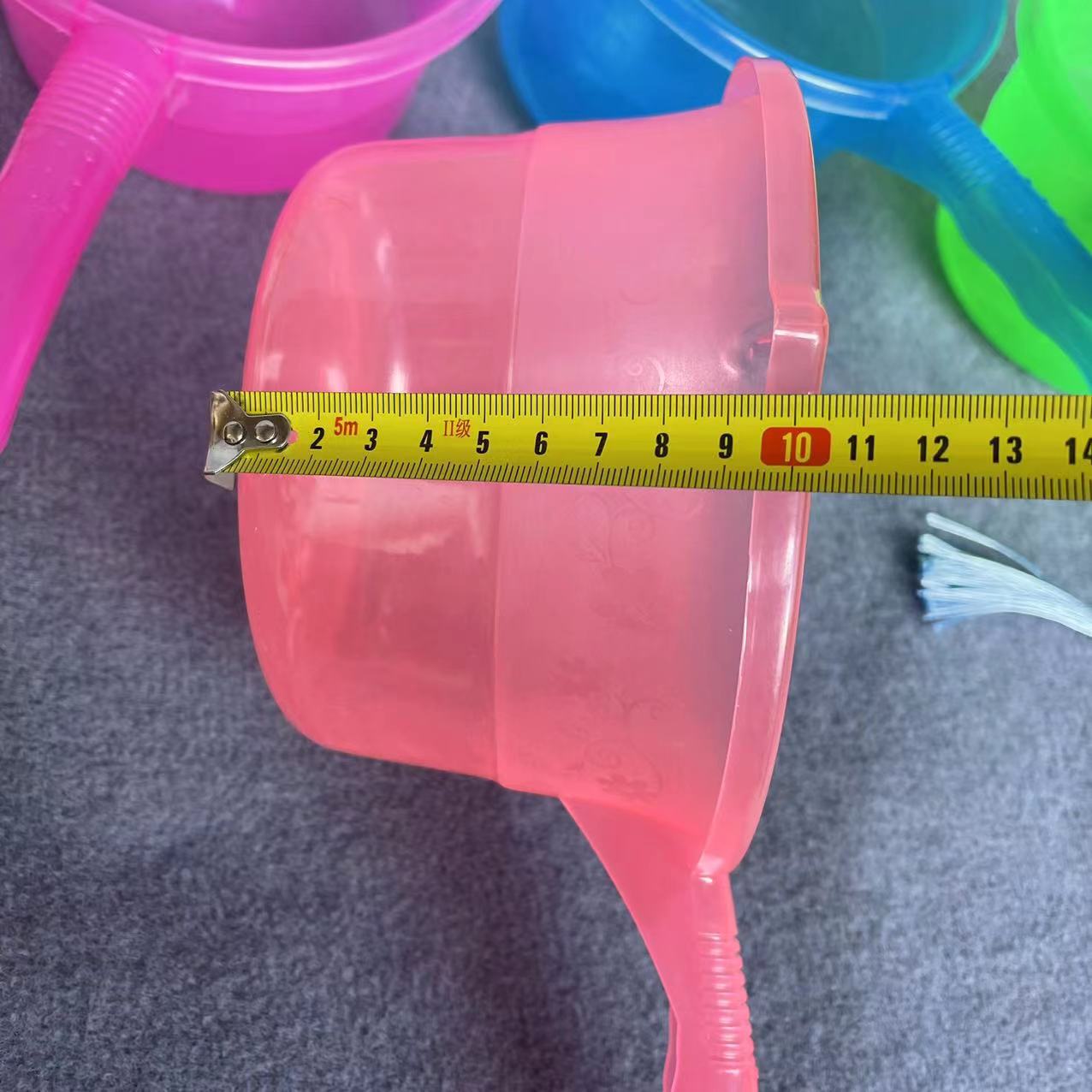 【 Districts 3-9 】 Lotus water ladle 310/ box Kitchen water ladle plastic 水舀子 household baby shampoo and bath spoon kitchen ladle drifting water spoon playing water spoon wholesale pic 1