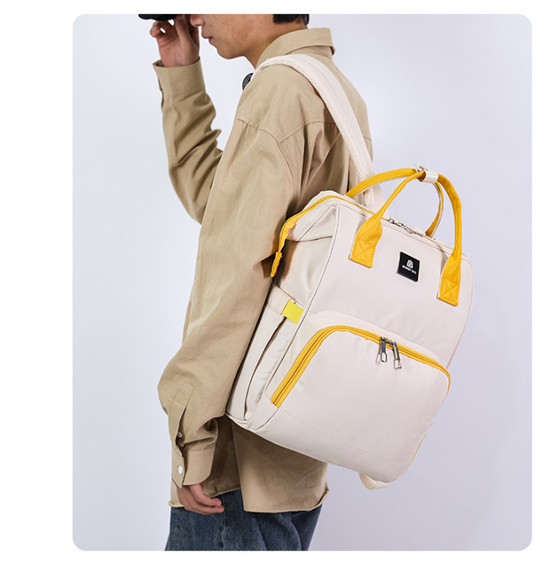 新款妈咪包多功能轻便百搭双肩包带娃外出大容量母婴包孕妈待产包详情34