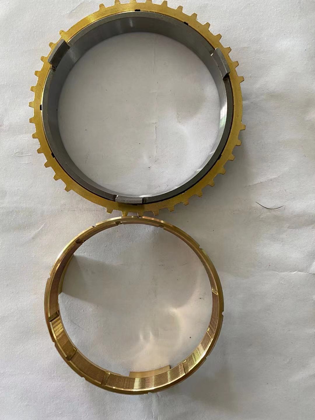 Suitable for HIACE HILUX Land Cruiser automotive brass transmission synchronous rings 33037-30040 pic 2