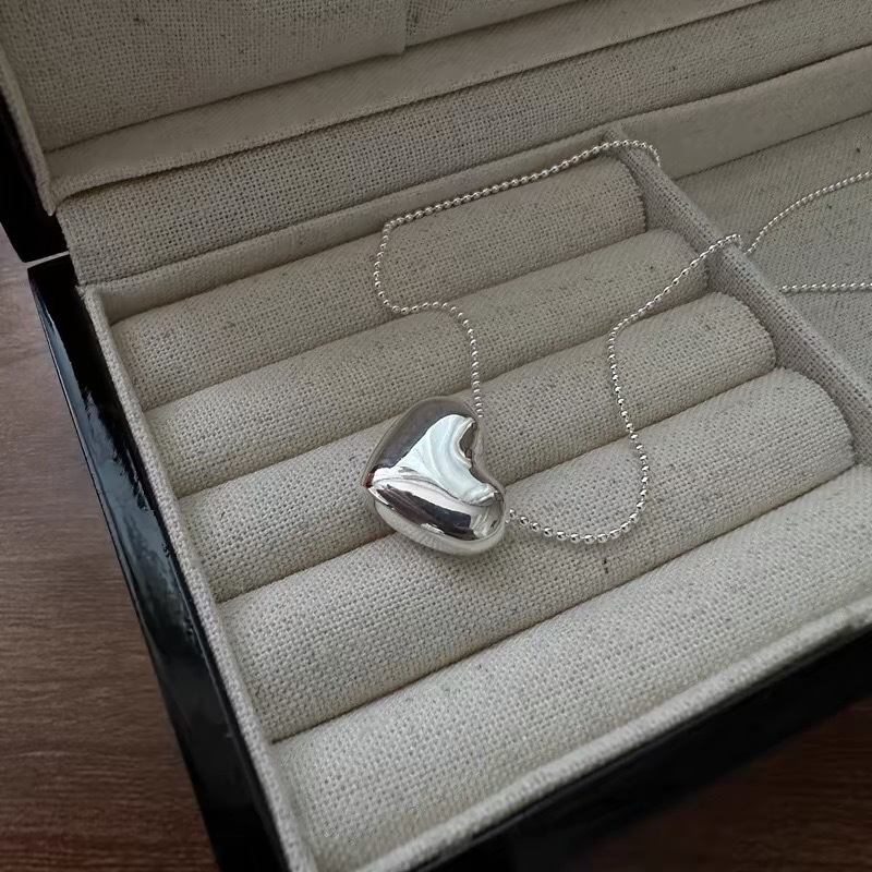 Korean version S925 sterling silver heart-shaped necklace, basic smooth, simple and fashionable sweater chain, high-quality, high-end and design accessory pic 5