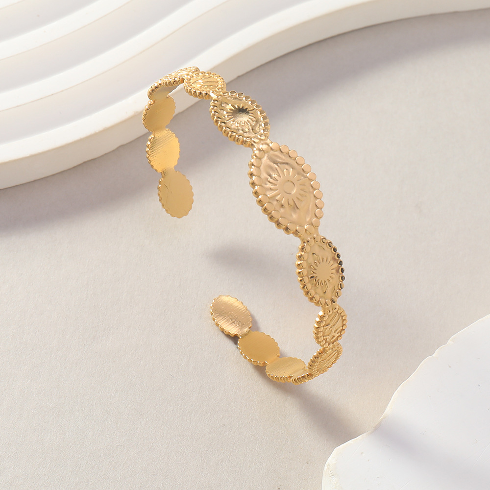 欧美跨境钛钢手镯女高级感时尚百搭罗马数字蛇镶钻手镯不锈钢饰品详情12