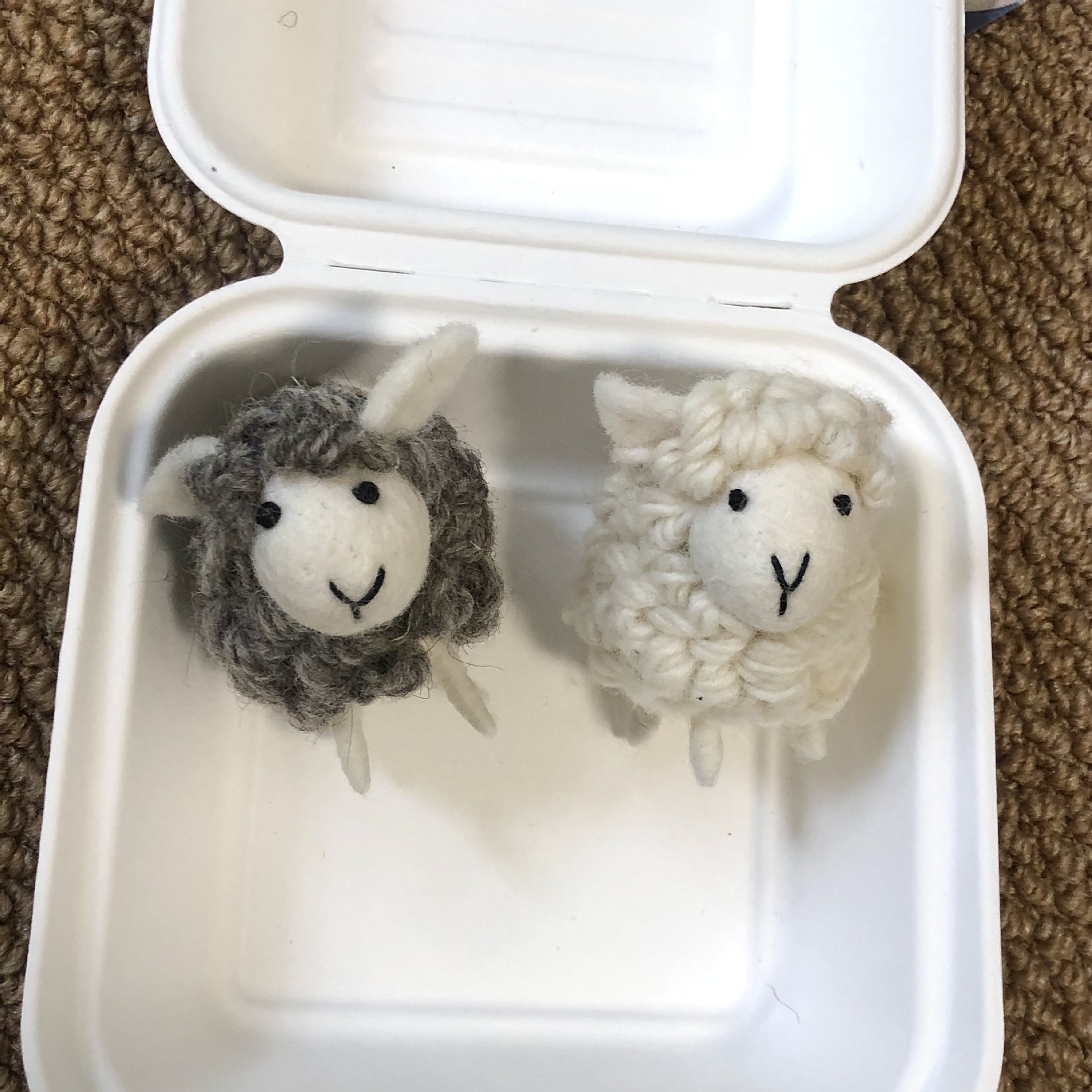 2025 New Nepalese wool felt keychain pendant, cute little sheep and dog bag pendant, car hanging doll pic 1