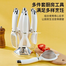 手柄相思木创意菜板切菜板披萨牛排水果木质面包板厨房家用托详情8