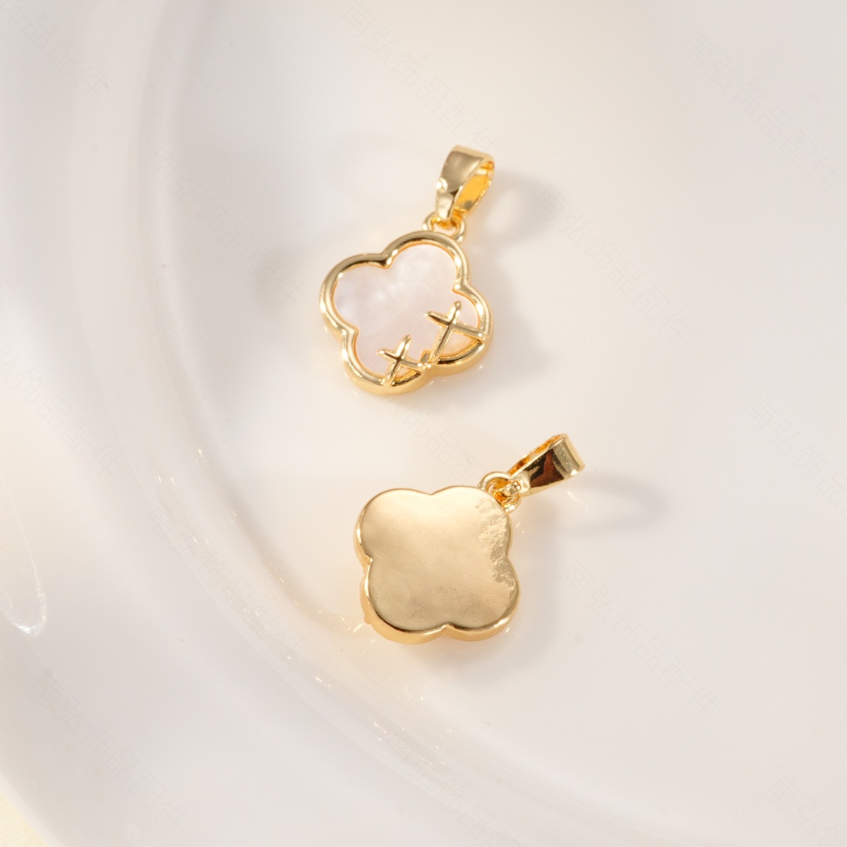 18k copper plated with real gold and inlaid with white shell four-leaf clover pendant, color retention and high-end style, DIY jewelry and necklace clasp pic 9