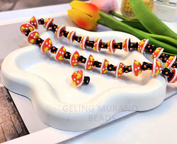 可爱蘑菇灯工手绘琉璃散珠diy手工串珠材料手链项链珠子配件饰品详情3