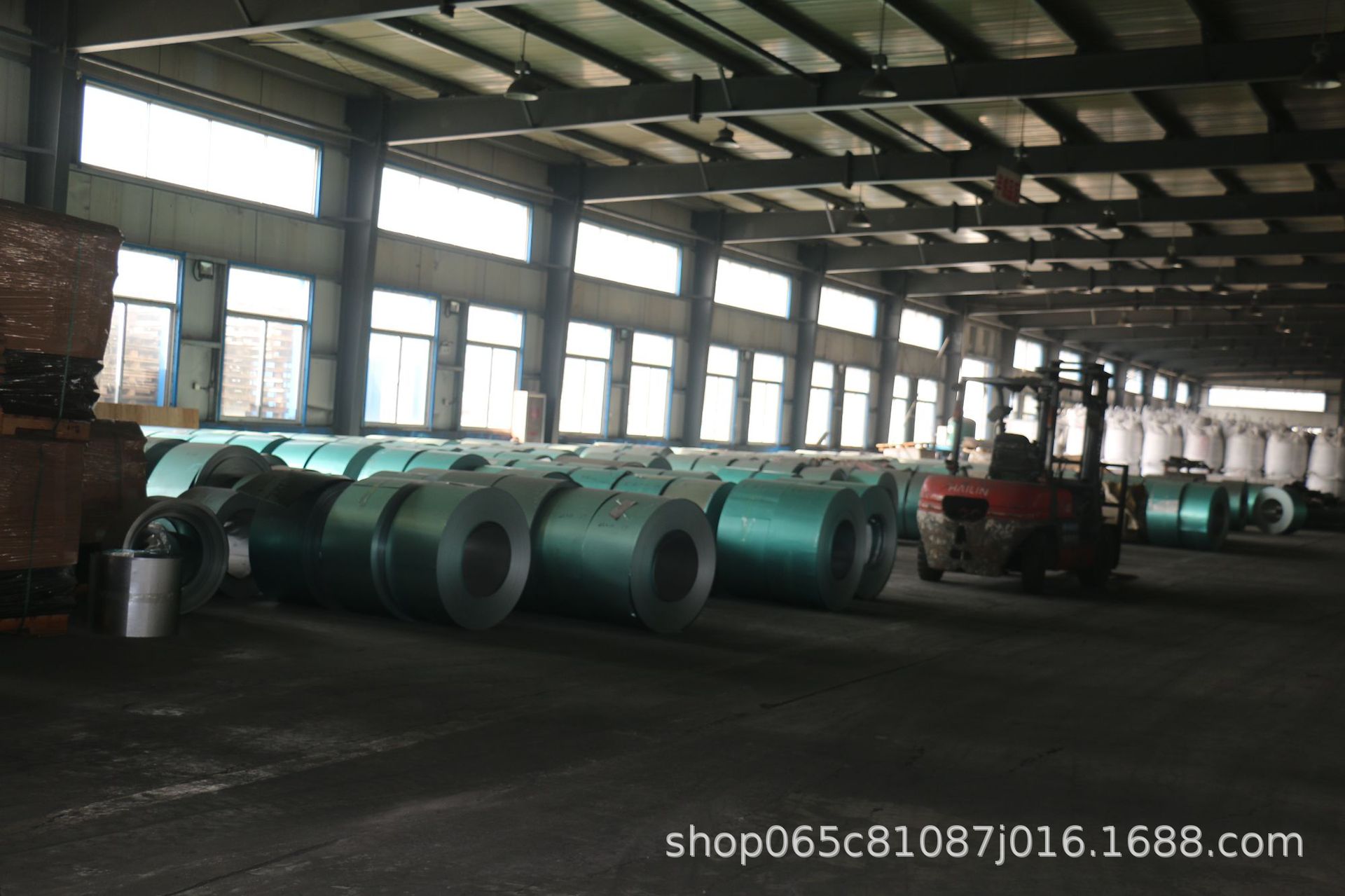 彩石金属瓦片米兰瓦仿古瓦装饰瓦隔热别墅瓦屋面瓦屋檐彩石瓦详情8