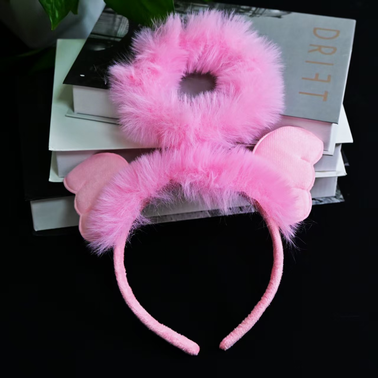 New hair bands, feather angel headbands, cos headwear, forest-themed luminous toys, popular wholesale items for night market stalls pic 3