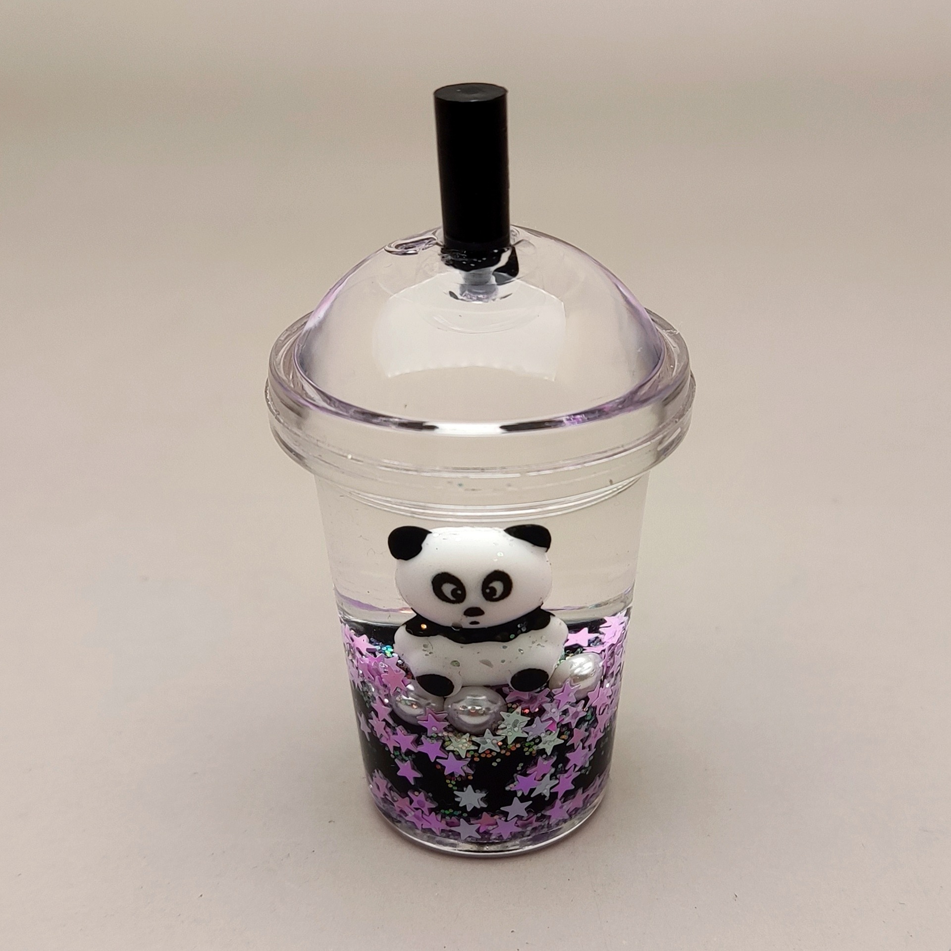 创意亚克力入油流沙瓶奶黑色爆闪熊猫系列钥匙扣汽车配饰桌面摆件详情3