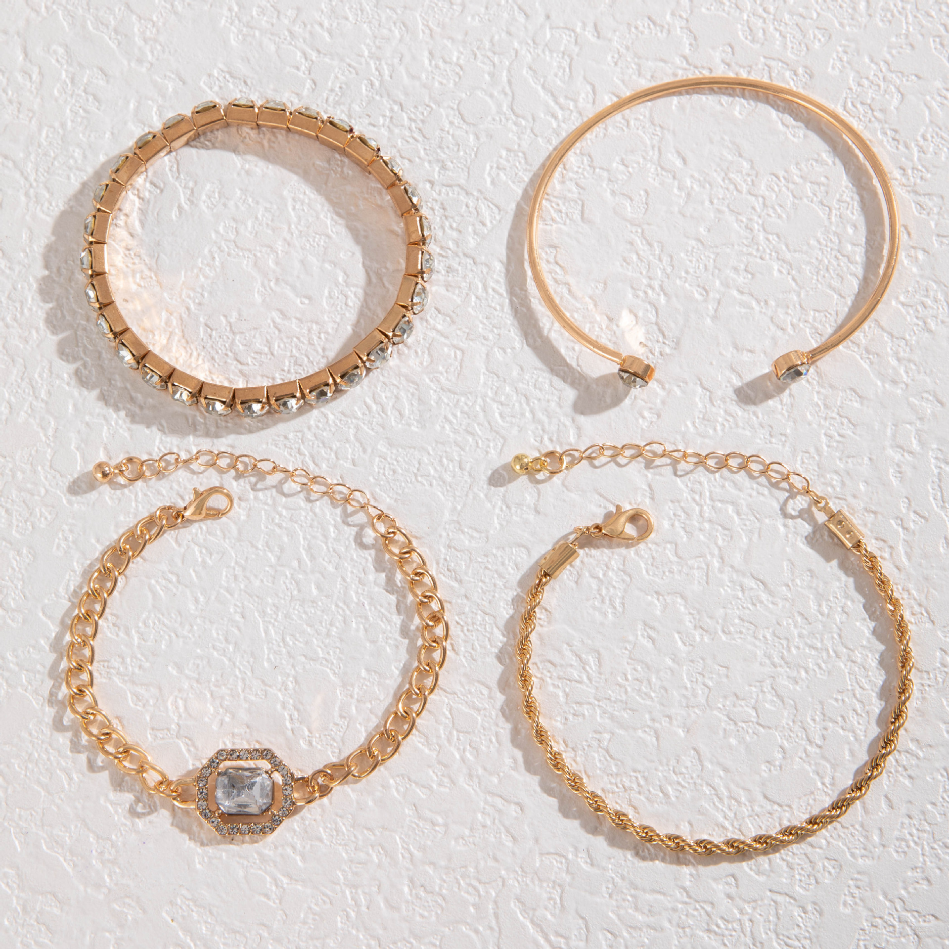 欧美跨境饰品 复古个性麻花手链仿宝石夸张朋克手镯手链4条装批发详情6