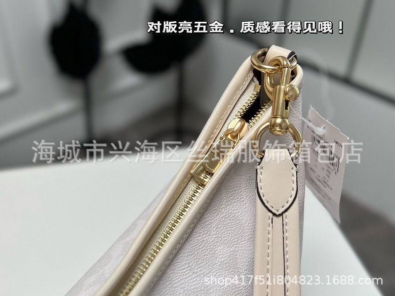 新款流浪包百搭配牛皮对花版字母腋下包斜挎包质感斜挎购物袋详情43