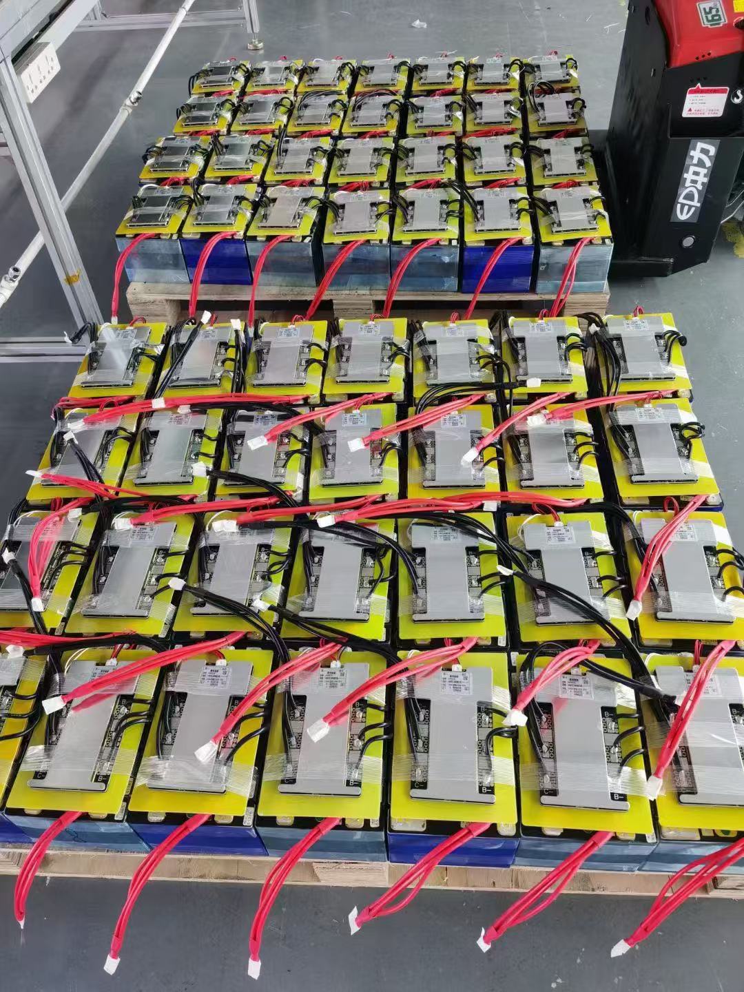 家庭用磷酸铁锂电池组15度电51.2V280AH300AH200AH落地式储能电池电工电气其他电池详情14