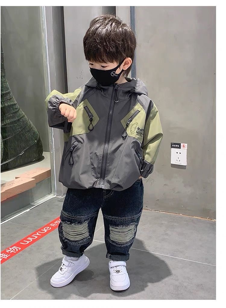 男童冲锋衣春秋款2025新款秋装儿童秋季外套工装薄款男孩连帽风衣详情14