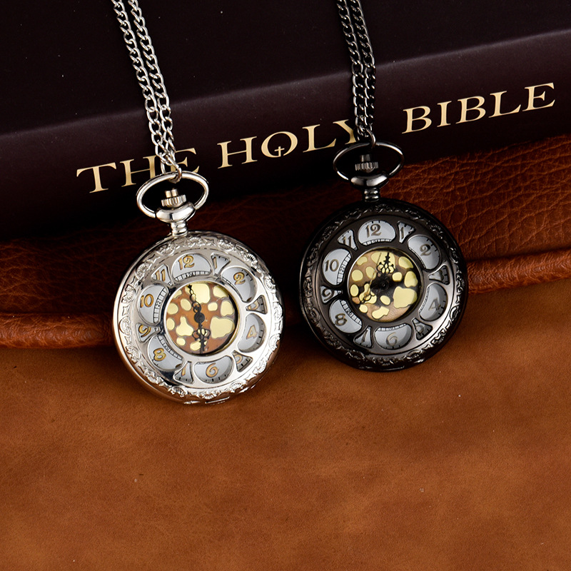 Hollow petal pocket watches, various styles of pocket watches, large alloy quartz watches, flip cover wall watches, one-piece consignment pic 3