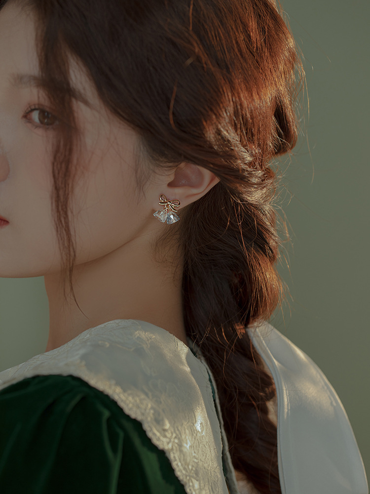 Colorful bow glass bell stud earrings, sweet and elegant, niche and playful, fresh and fashionable, high-end earrings pic 5