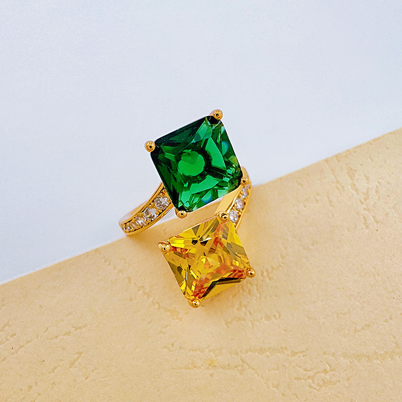 柏伶饰品新款女式节约戒指时尚祖母绿轻奢指戒小众双拼色开口戒指详情13