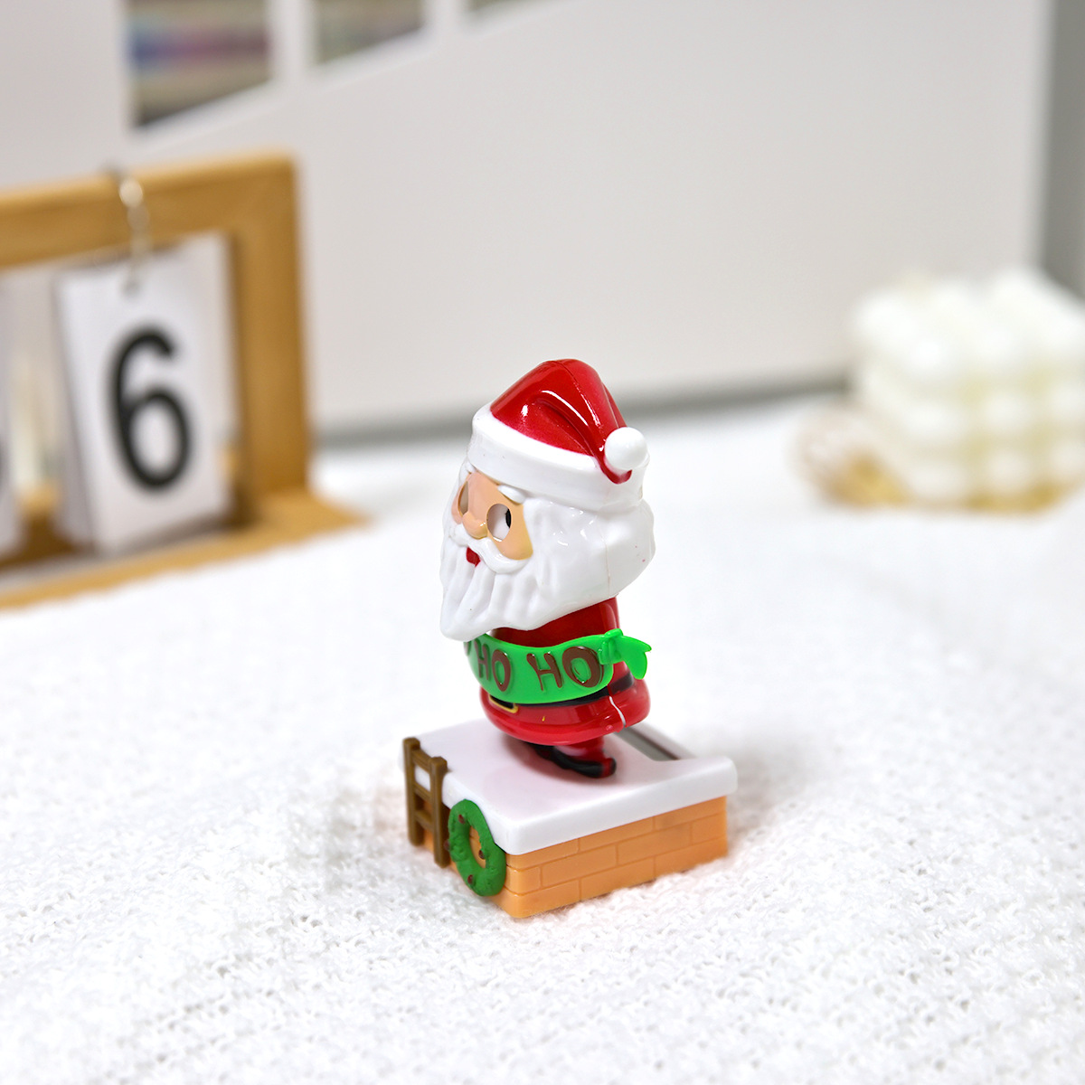 Cross-border new product Santa Claus HOHOHO green banner solar automatic rocker is available for wholesale and consignment pic 6