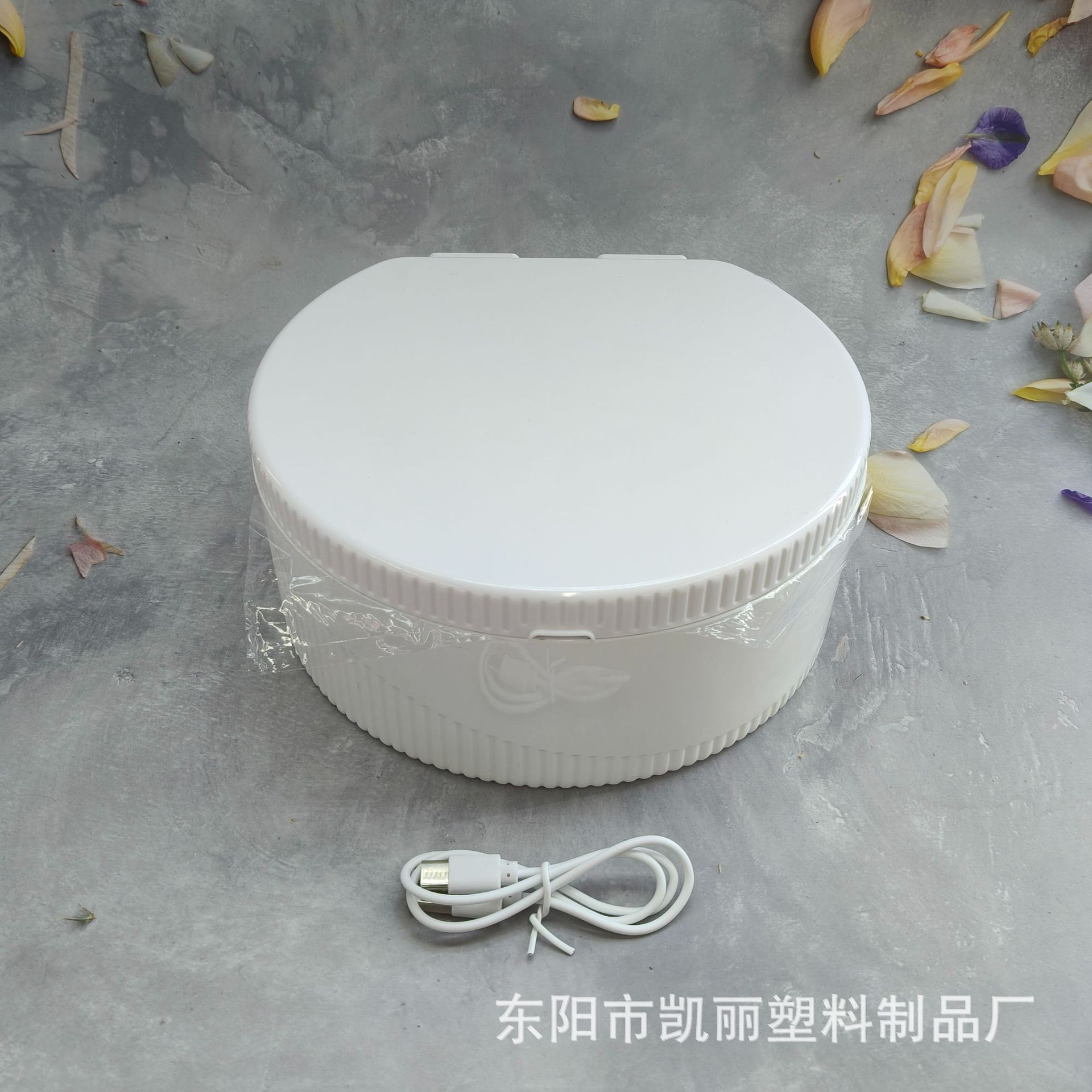 批发折叠镜便携LED随身镜塑料方形圆形塑料收纳灯镜三色灯镜子详情25