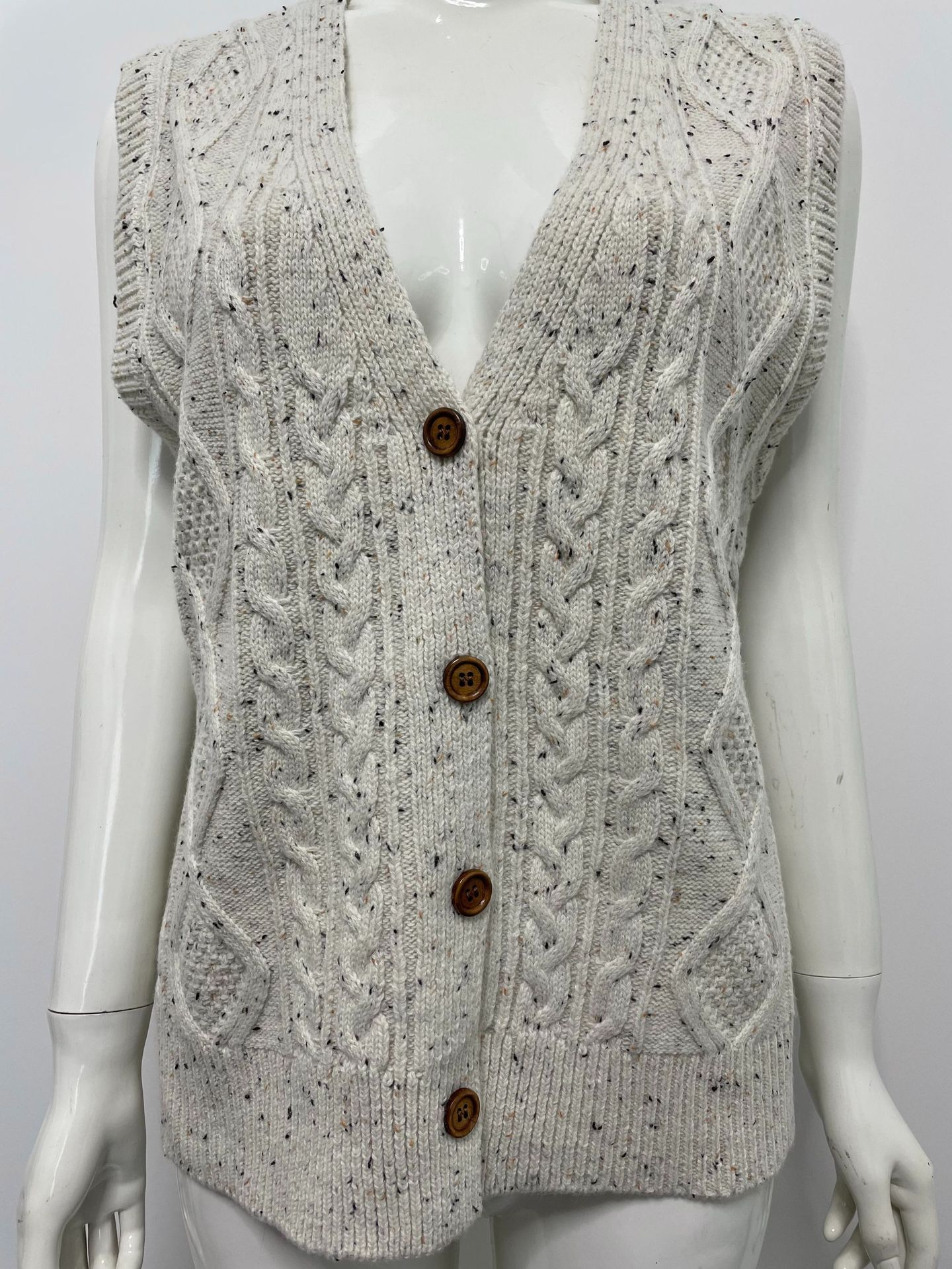 The new loose sleeveless layering sweater cardigan trend for women in the retro multicolor tweed vest of autumn and winter pic 14