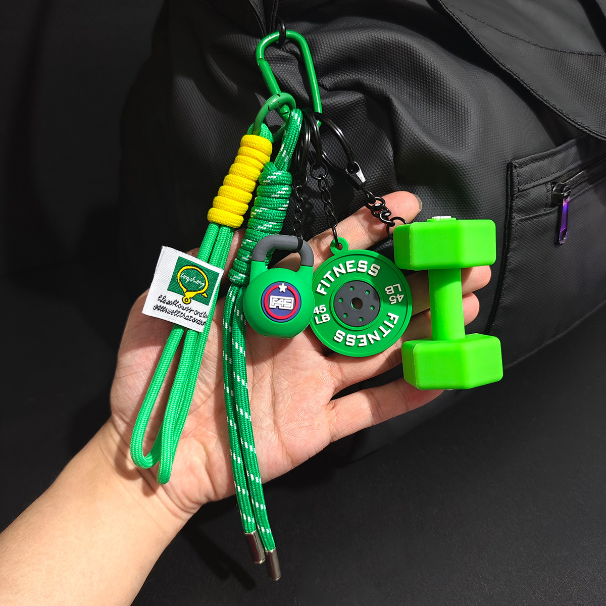 miu系多巴胺色彩健身仿器材包挂配件挂饰健身系列钥匙扣批发零售详情2