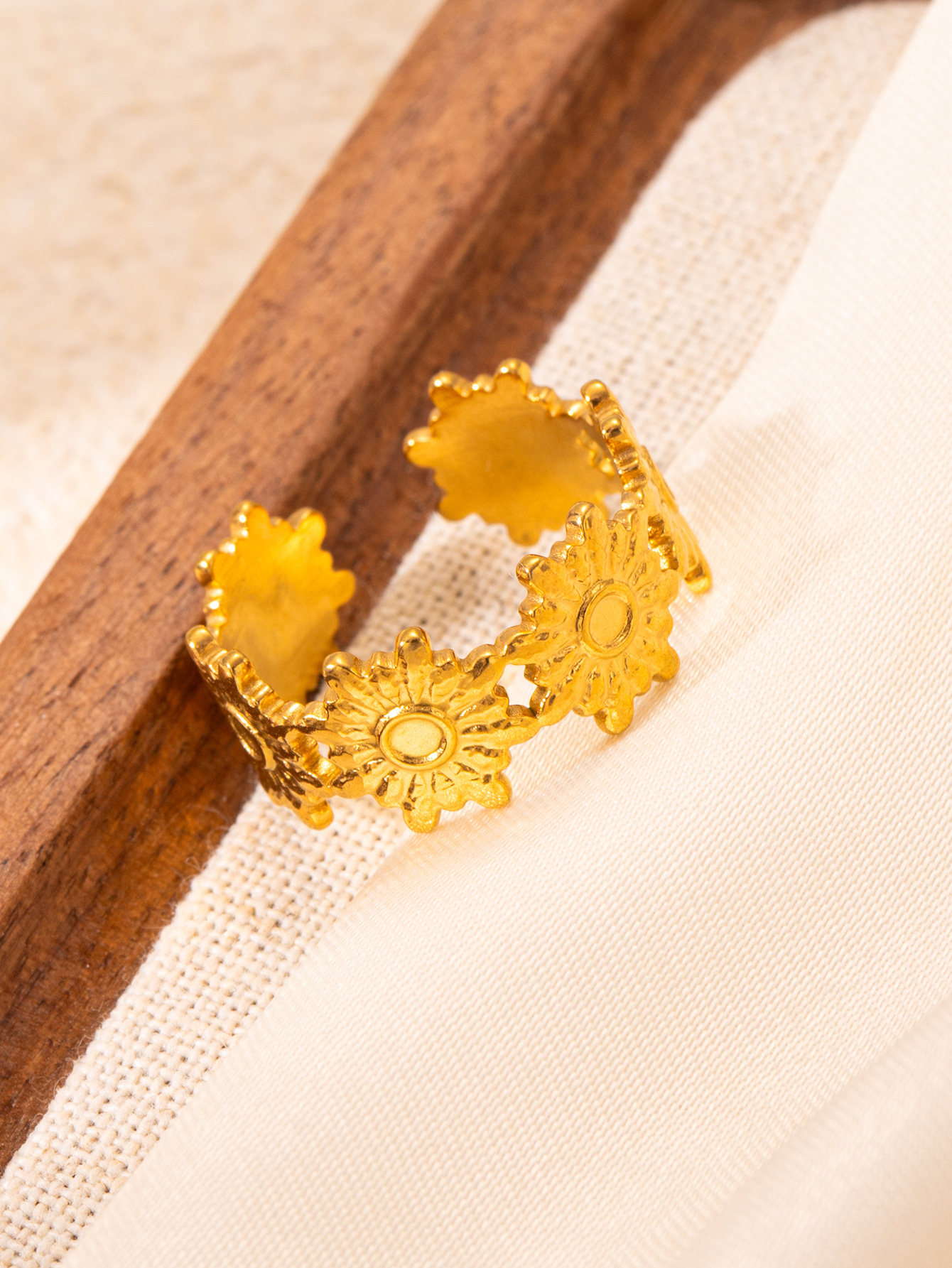 欧美时尚ins风简约钛钢戒指18k镀金不规则几何不锈钢女士饰品热销详情27