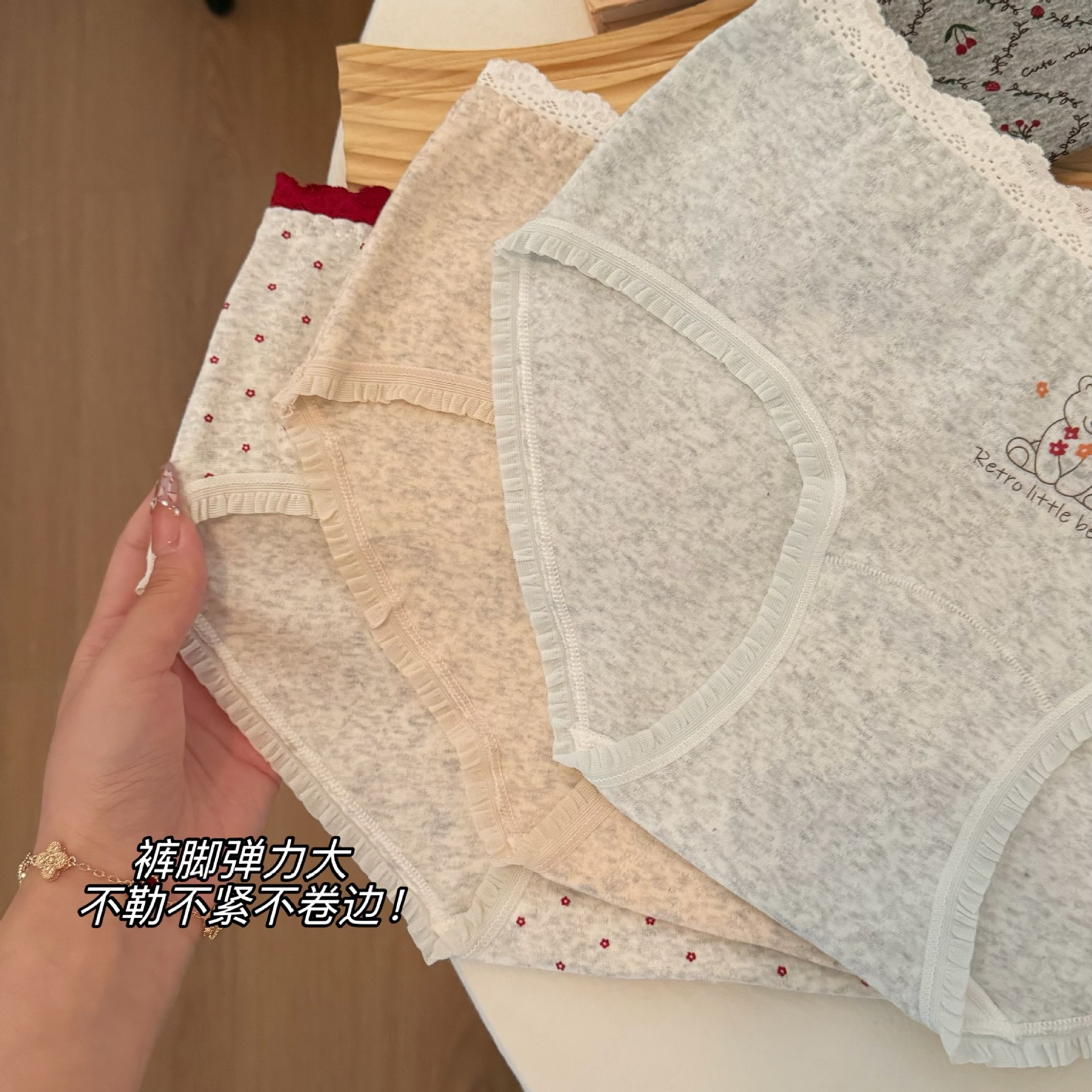 甜美10A抑菌少女纯棉内裤透气加长底裆可爱印花中腰包臀三角裤女详情5