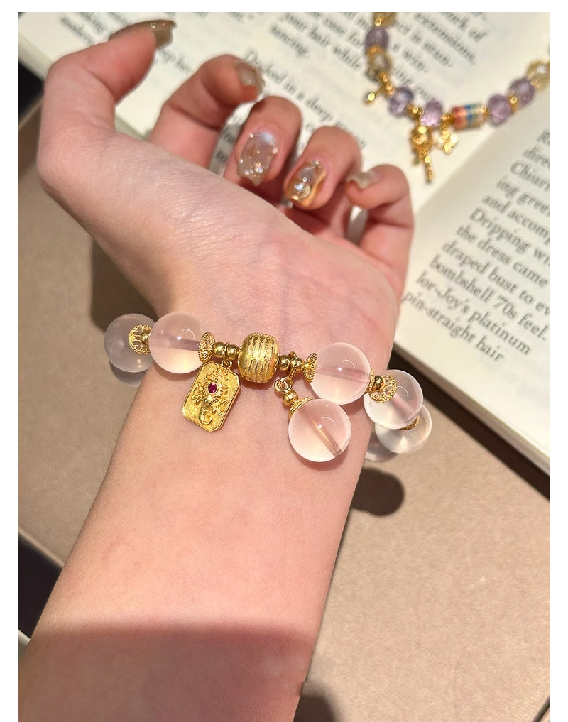 吉象粉水晶手串女手链轻奢小众设计款招财串珠气质网红闺蜜手饰品详情6