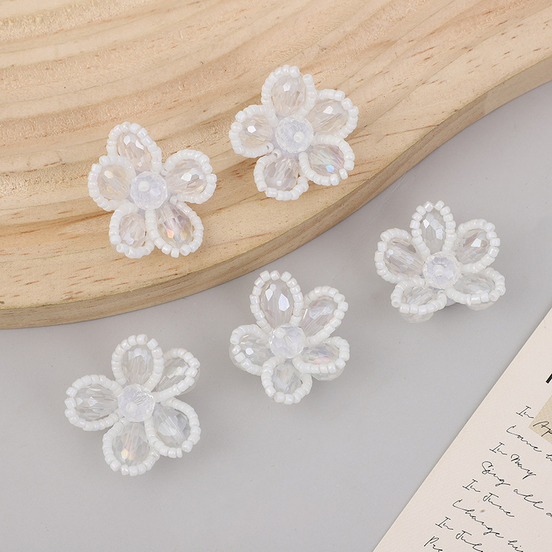 Handmade beaded crystal flower hair accessories and earrings diy accessories, small fragrance style three-dimensional flower accessories, hair clip materials wholesale pic 5