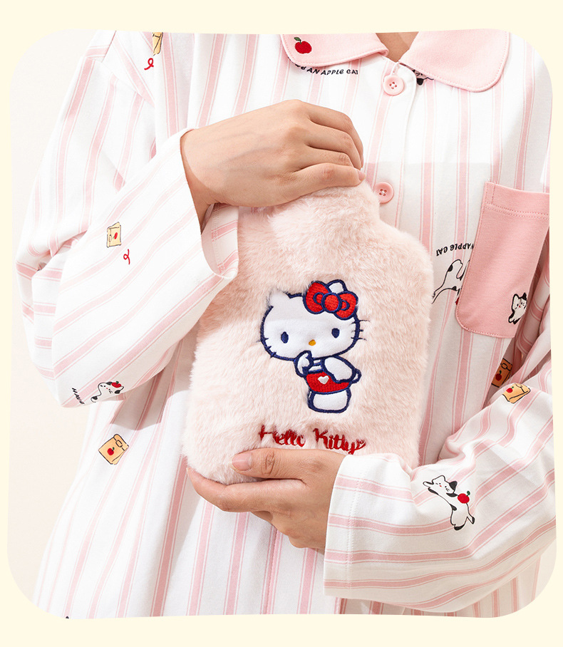 天虹三丽鸥正版兔子卡通热水袋注水暖手宝防爆居家日用品详情3