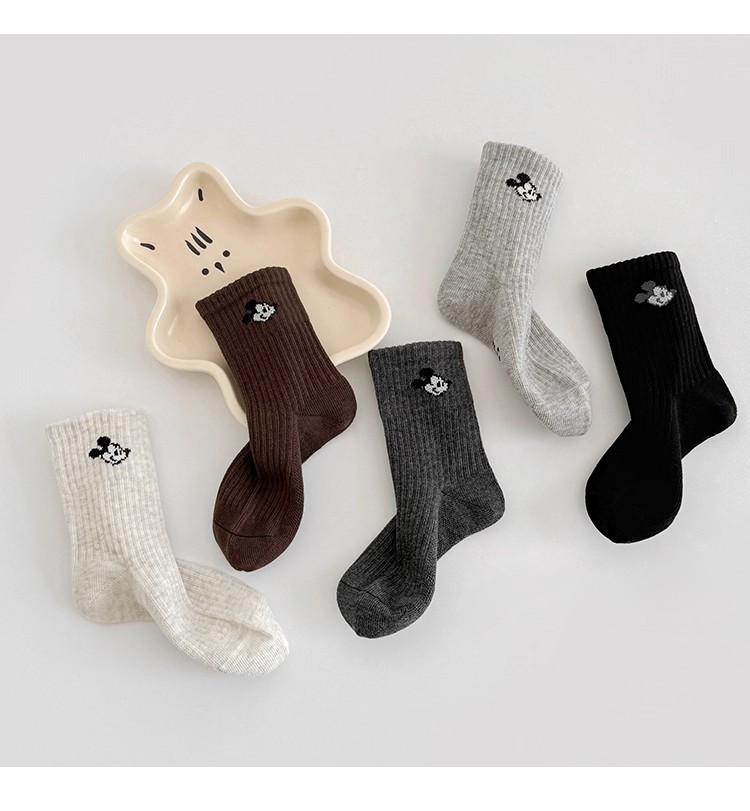 Boys' socks, Spring and autumn boneless mid-calf socks, children's Korean version Instagram cartoon Mickey Mouse trendy socks, big kids' cotton socks, autumn pic 13