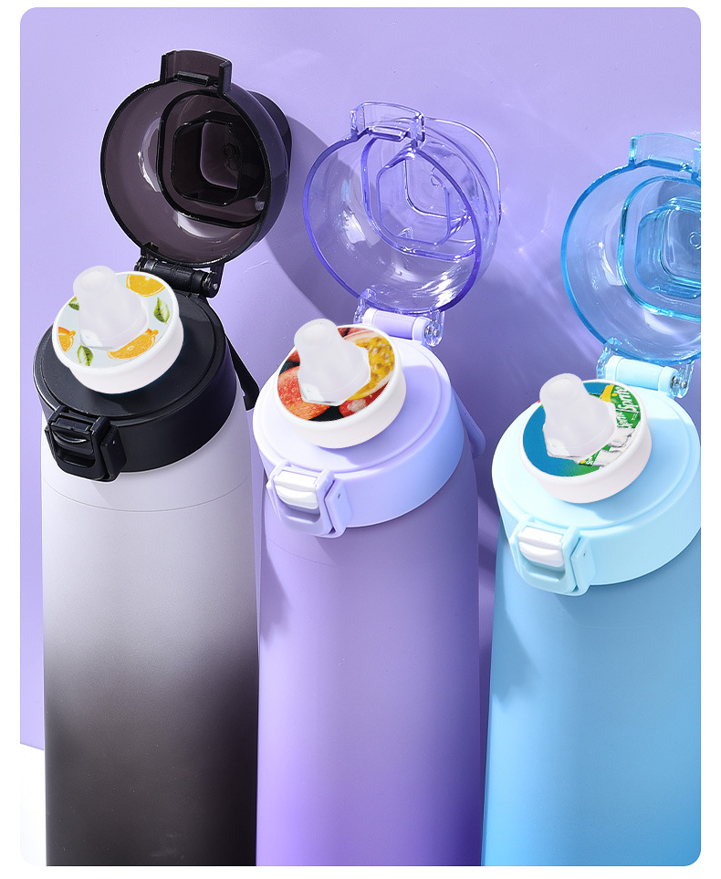 The fragrant cup is selling well. The fun and creative tritan water cup is designed for girls with a high level of appearance. It is a student sports cup with a straw and a gradient handle pic 25