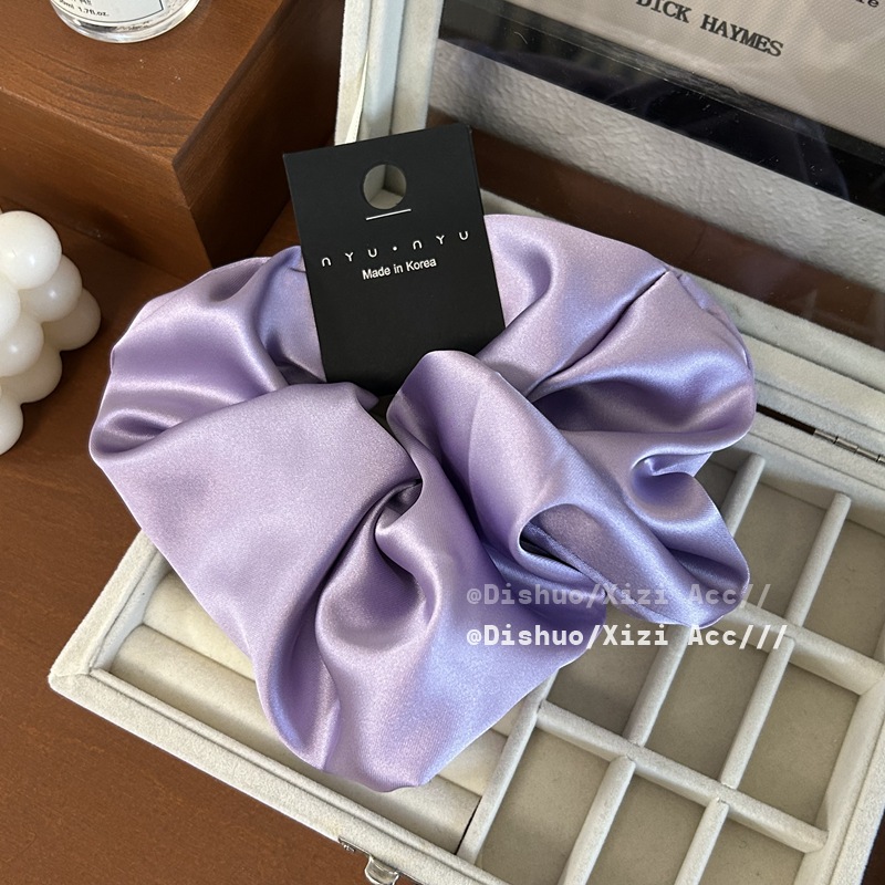 High-quality, retro large intestine hair band with a large 18cm diameter satin finish, exuding a fashionable and high-end vibe. Large intestine hair band headband pic 16