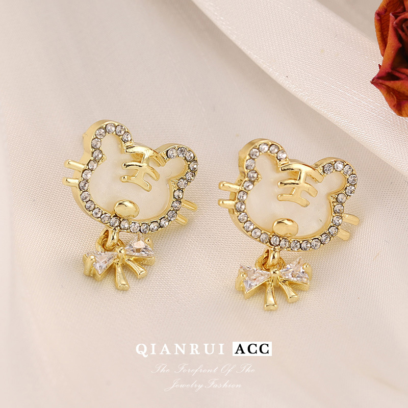 Xiaohongshu Chinese style Tiger Year zodiac earrings, bow tiger head Stud S925 silver needle Light luxury French niche earrings pic 18