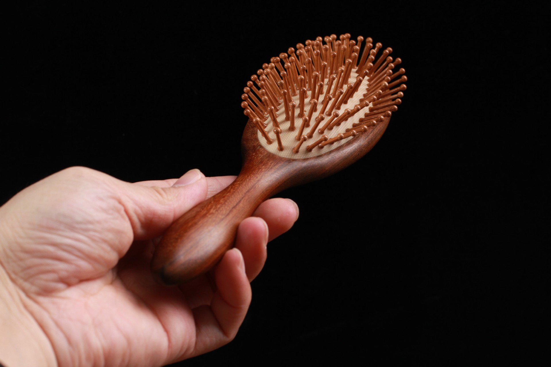 厂家金丝檀木气垫梳大号加厚圆柄头皮按摩顺发梳檀木气囊梳子批发详情10