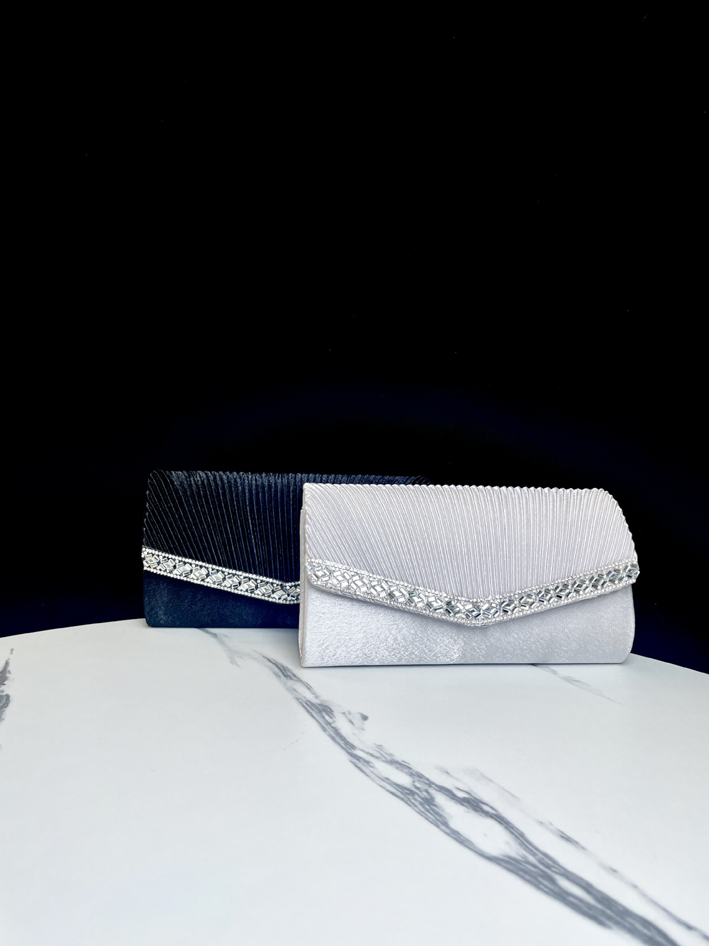 新款跨境外贸水钻手拿包晚宴包名媛手包镶钻宴会包派对女包单肩包详情8