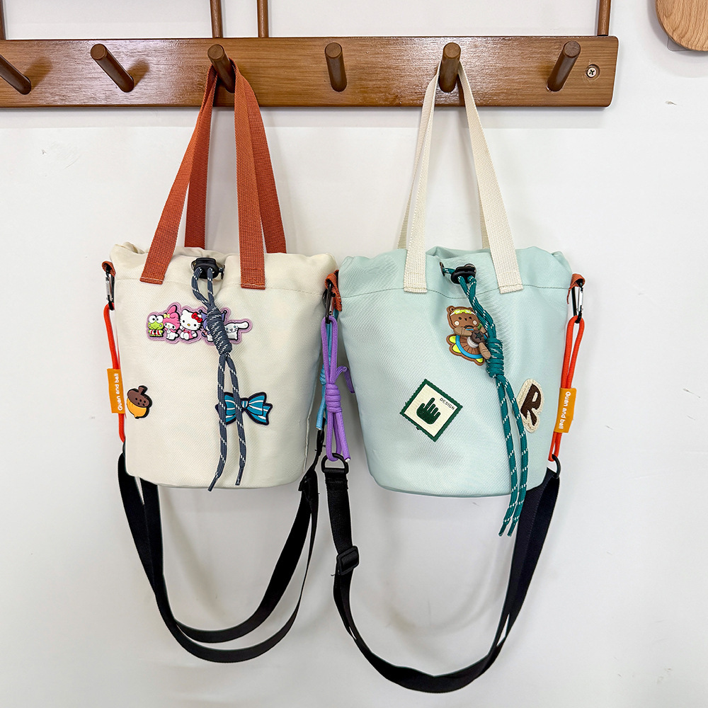 户外运动斜挎单肩包水壶袋手机包遛娃单肩包运动徒步旅行轻便挎包详情3