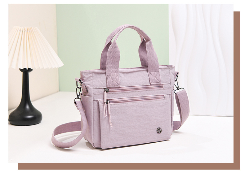 新款韩版单肩包简约潮搭斜挎包轻盈靓丽休闲包都市风尼龙手提女包详情5