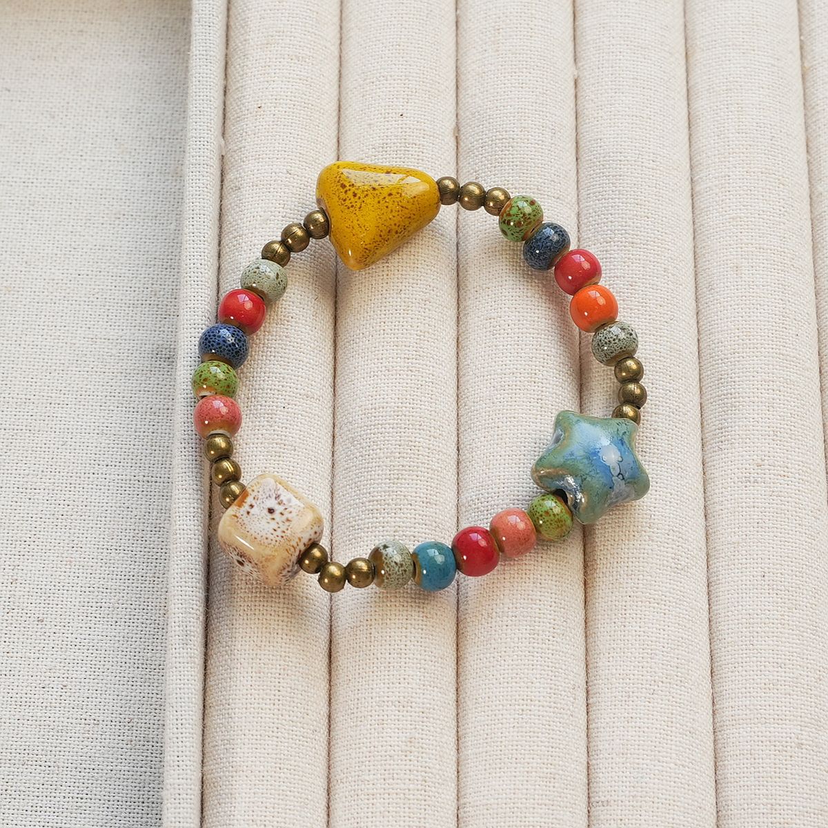 Jingdezhen ceramic bracelet, ten yuan, three strings of ancient-style beads, new Chinese-style bracelets, versatile and popular accessories wholesale pic 7