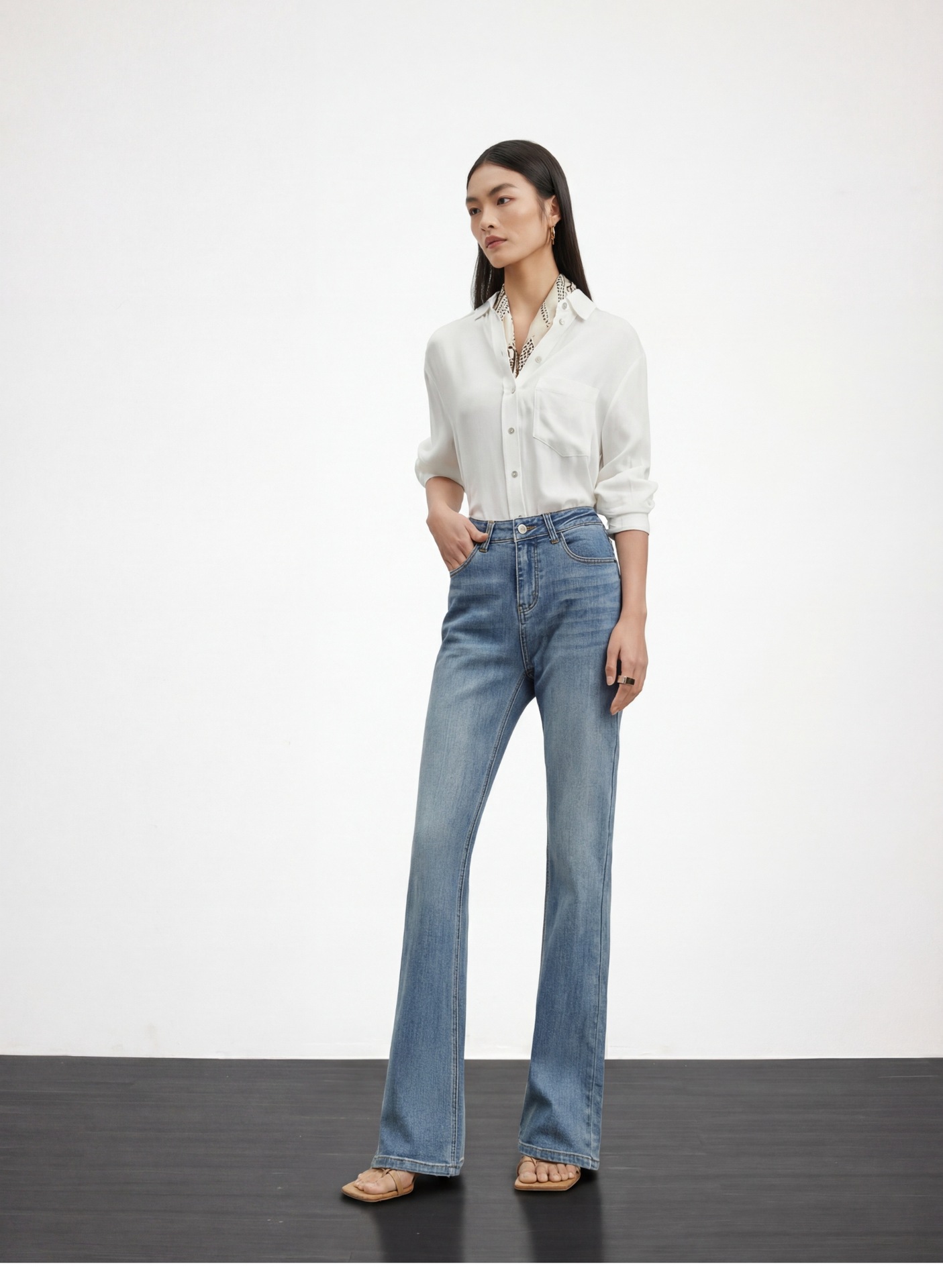 The windbreaker yoga model display clothing model showcases the new design pic 6