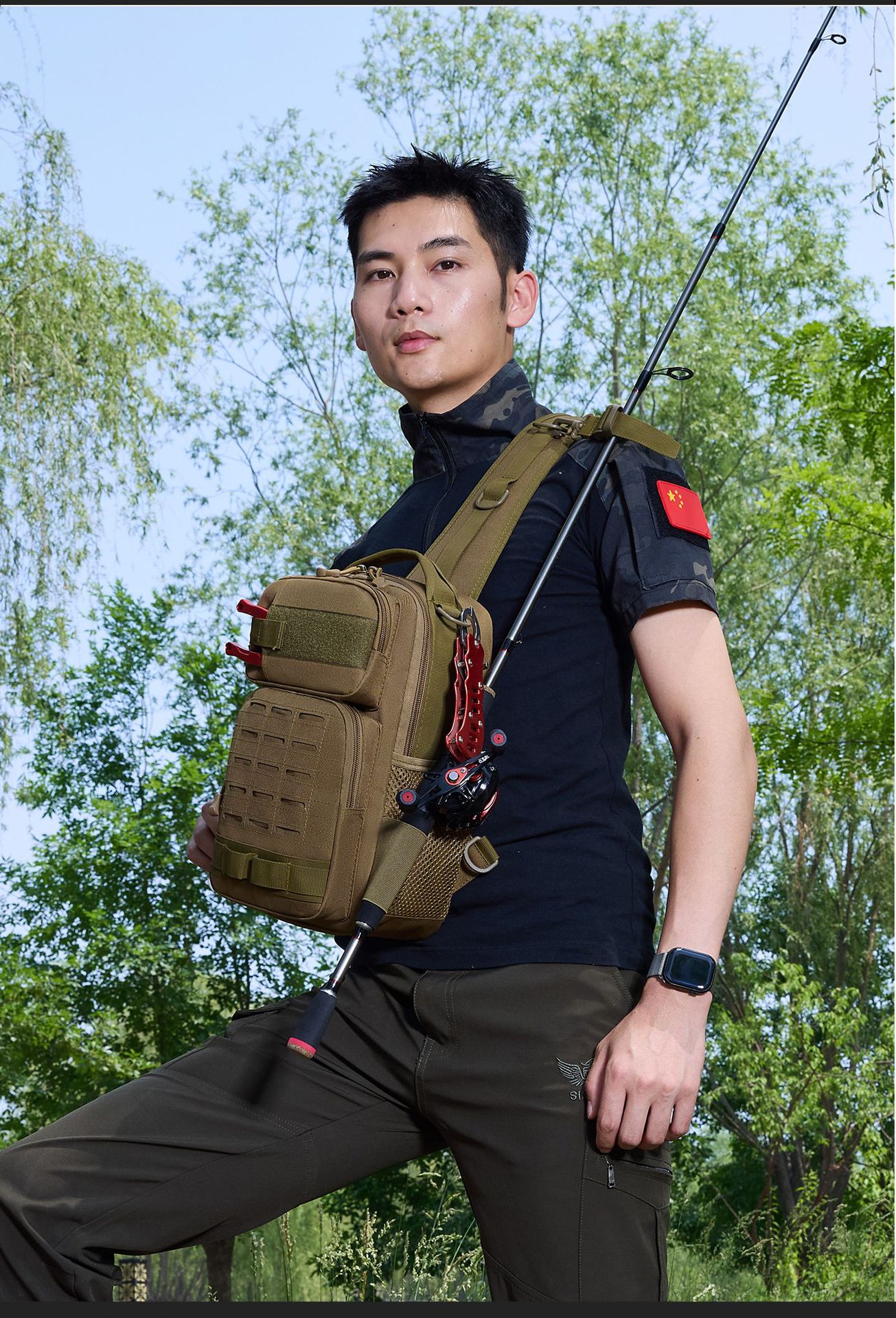 新款激光切割单肩包户外旅行斜挎包运动骑行小包多功能战术弹弓包详情11