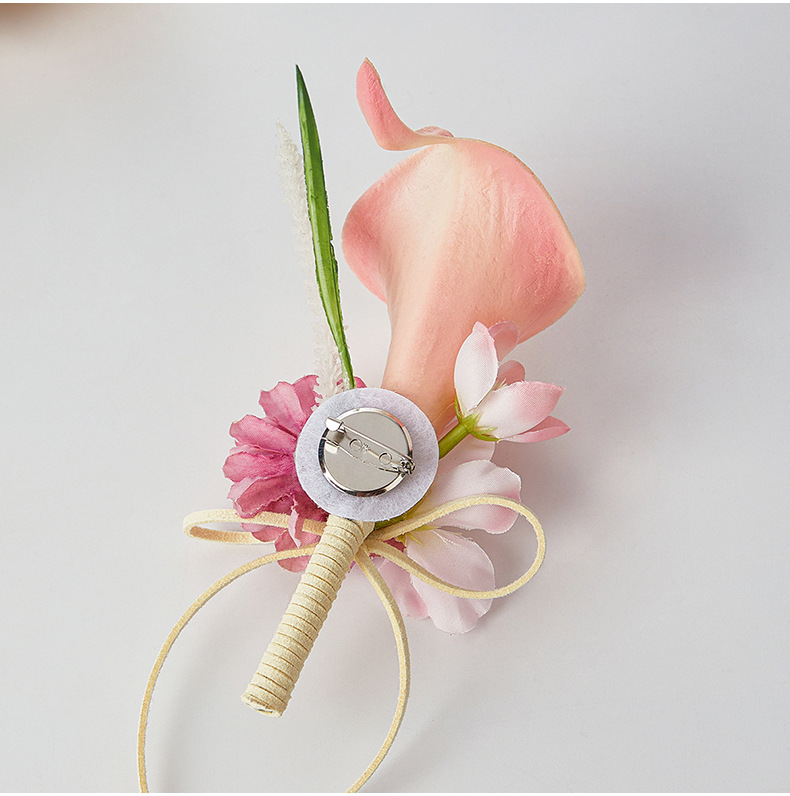 高级感婚礼胸花蜜釉粉永生花马蹄莲男士襟花手工造境新郎结婚胸花详情12