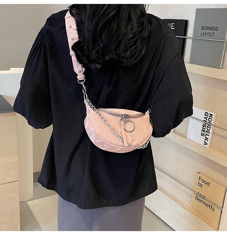 小众潮流设计饺子包新款百搭质感马鞍单肩包潮搭斜挎包都市风女包详情25
