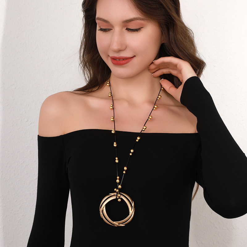 亚马逊跨境欧美圆环吊坠女士长项链设计感个性复古毛衣链饰品批发详情6