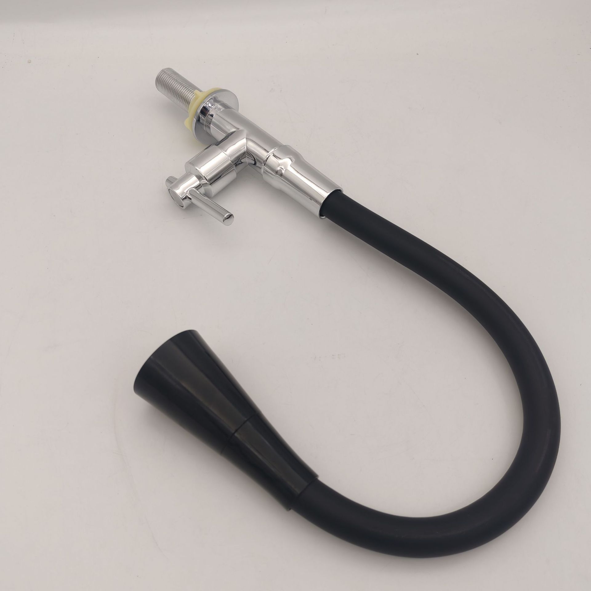 出口东南亚跨境款 ABS塑料立式彩管万向龙头 厨房单冷菜盆龙头详情16