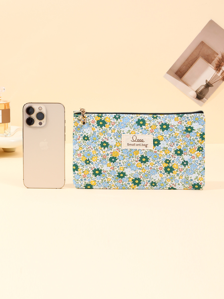 跨境新款女士碎花化妆包小清新花朵洗漱包便携拉链彩妆收纳包详情11