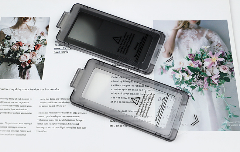 The dust-free cabin is suitable for Samsung s24ultra tempered film. Samsung S24 tempered film phone film dust-free cabin film application pic 18