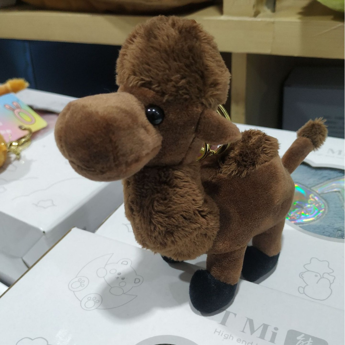 创意卡通骆驼毛绒挂件钥匙扣玩偶抓机娃娃精品挂件批发详情5